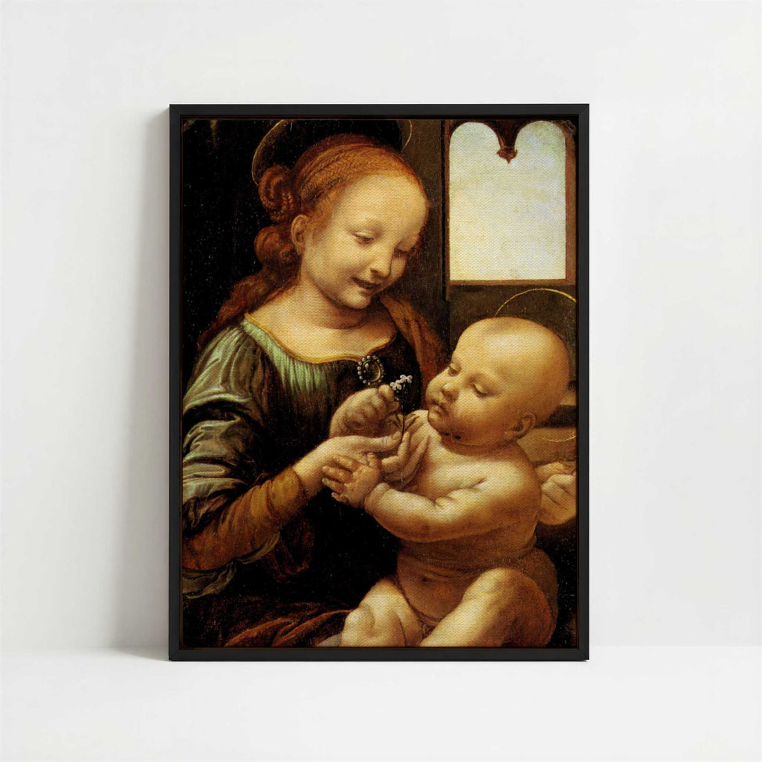 Framed Canvas - Framed canvas in black frame
