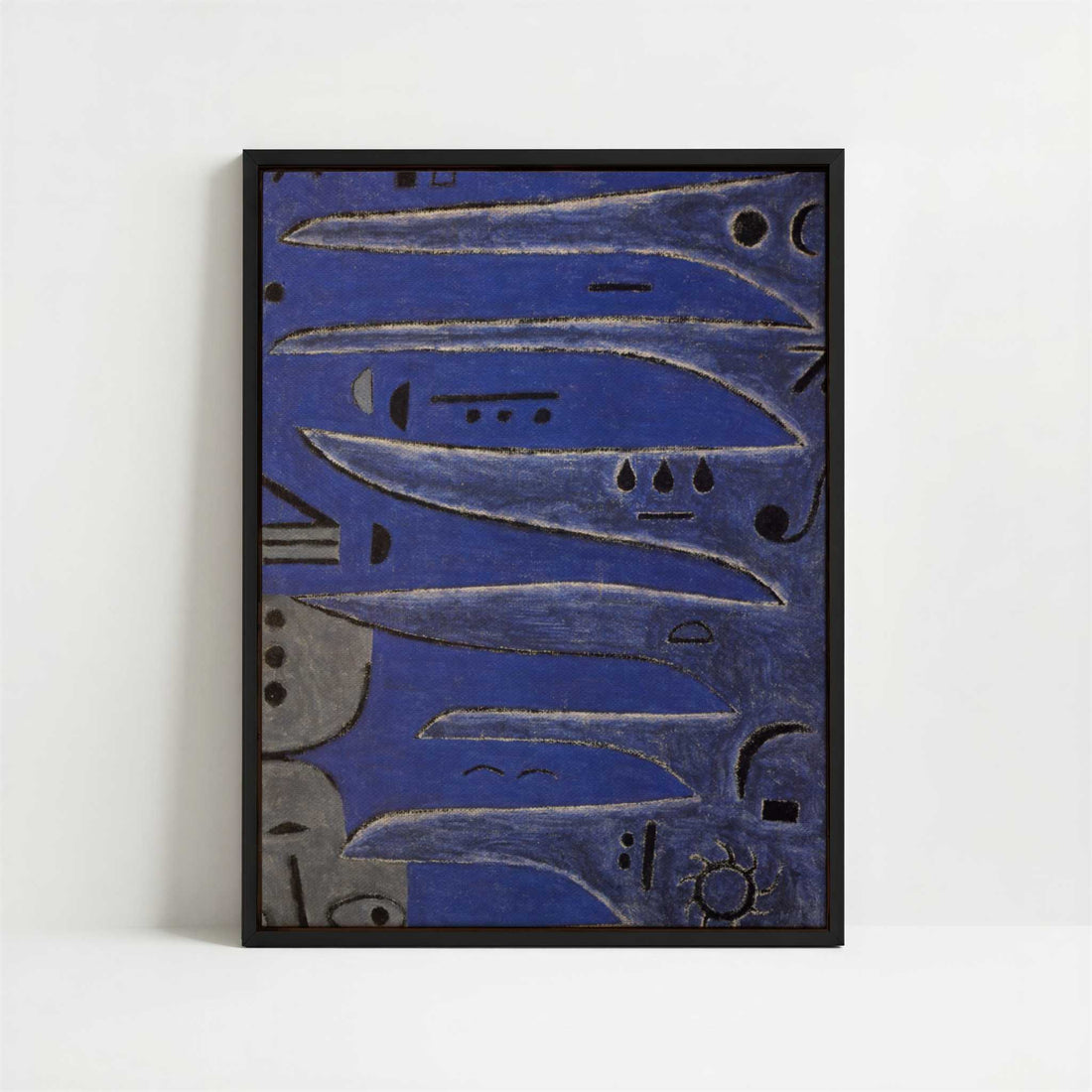 Framed Canvas - Framed canvas in black frame