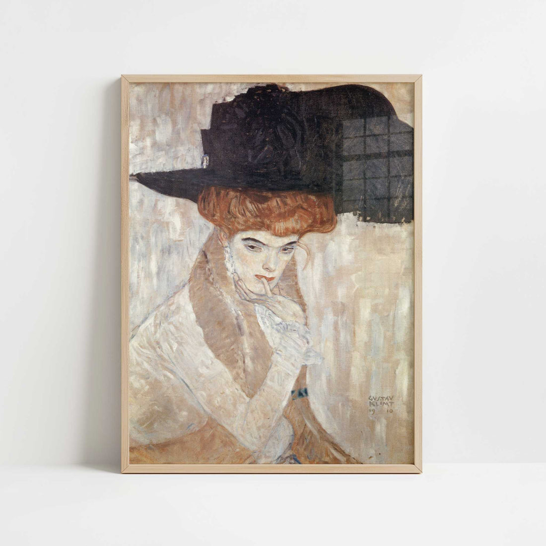 Black Feather Hat (1910) by Gustav Klimt – Art Print - Art print in oak frame