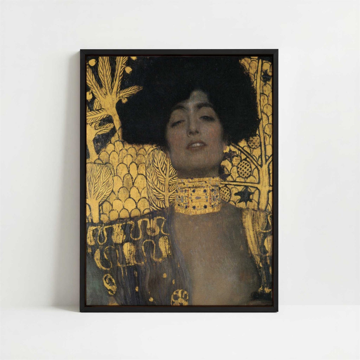 Framed Canvas - Framed canvas in black frame