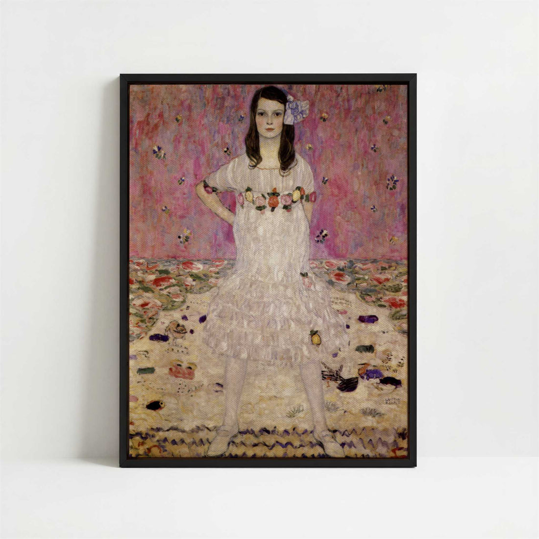 Framed Canvas - Framed canvas in black frame