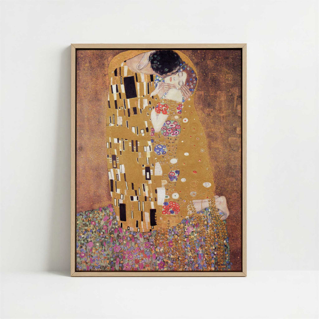 Framed Canvas - Framed canvas in oak color frame