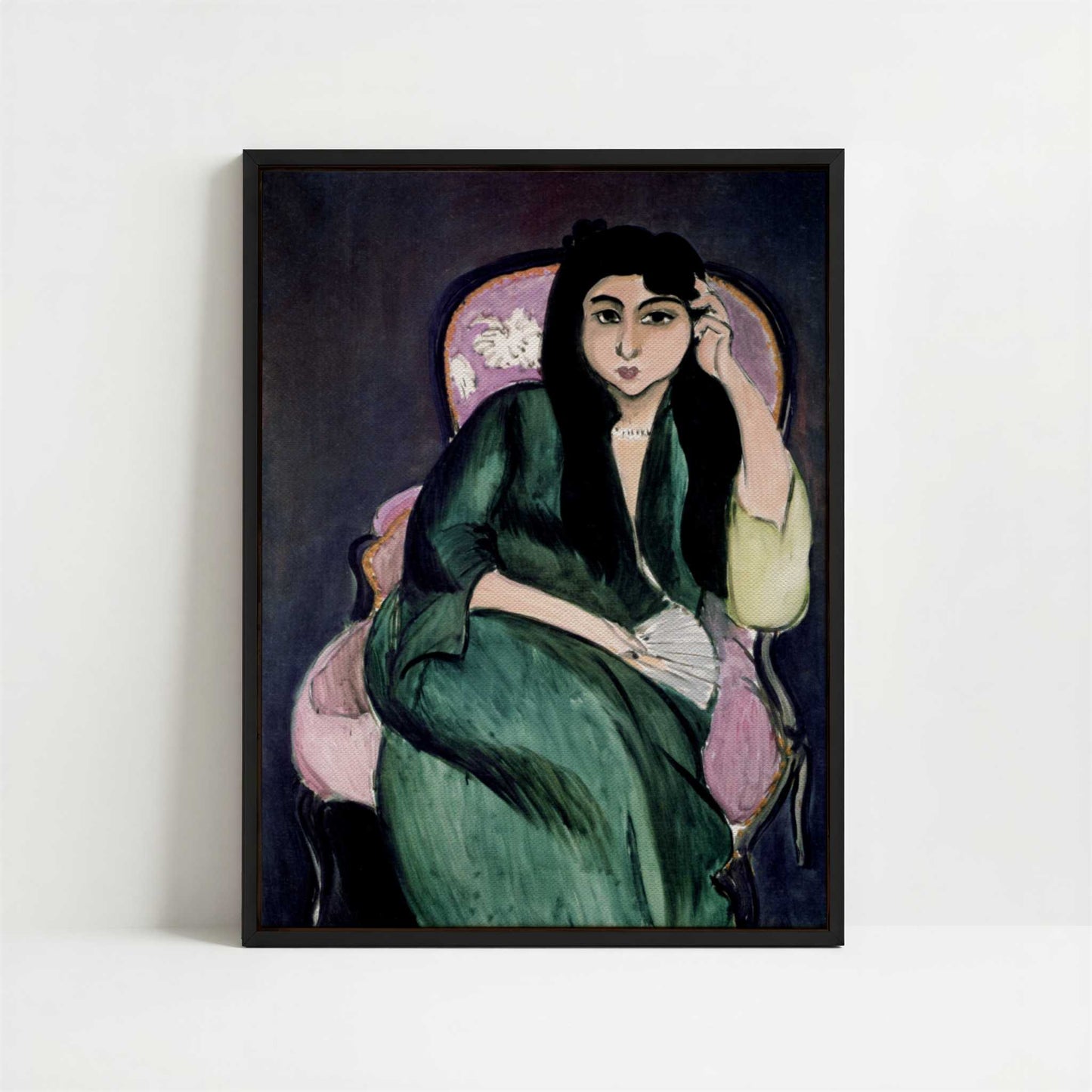 Framed Canvas - Framed canvas in black frame