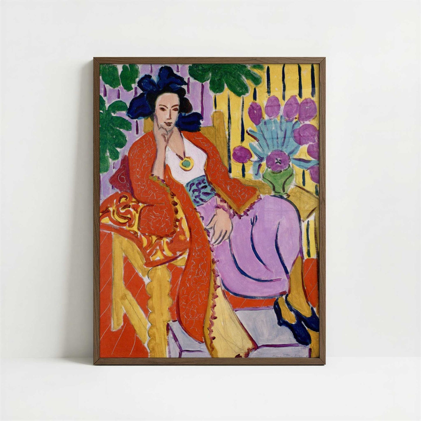 Red Robe & Violet Tulips (1937) by Henri Matisse – Art Print - Art print in dark wood frame