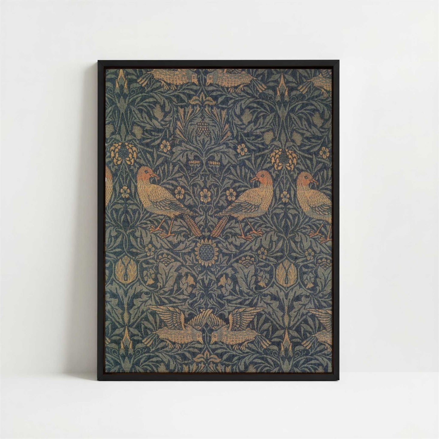 Framed Canvas - Framed canvas in black frame