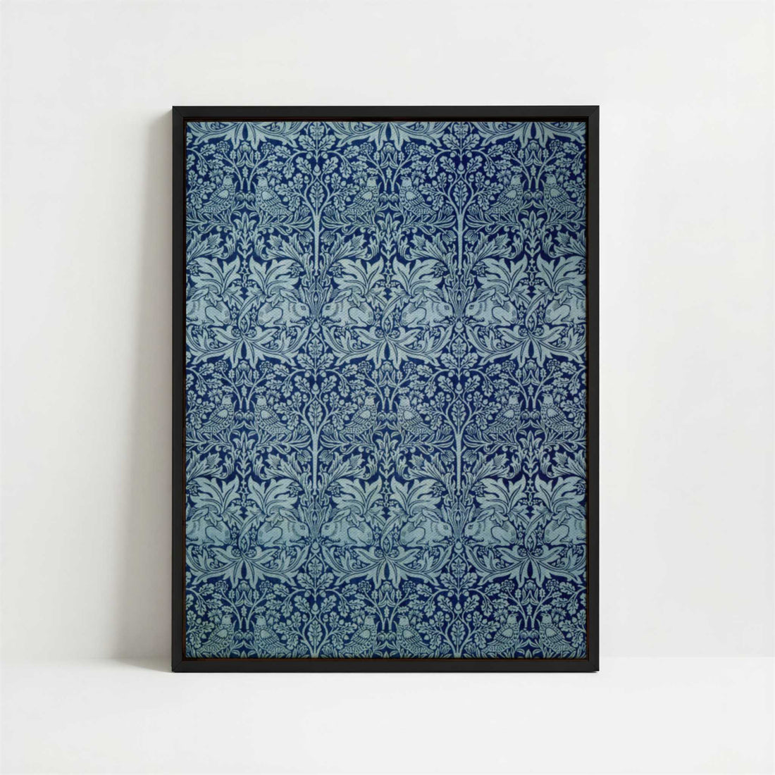 Framed Canvas - Framed canvas in black frame