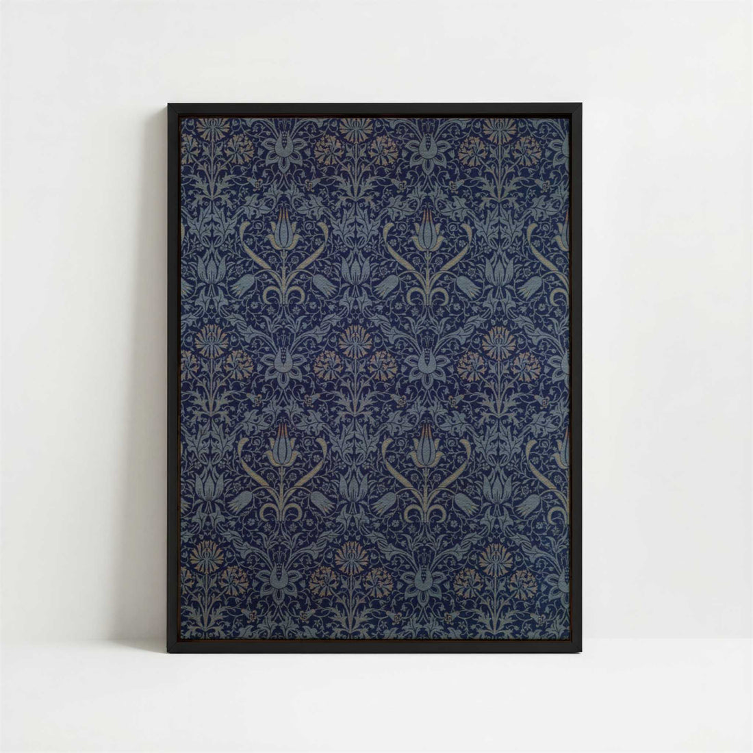 Framed Canvas - Framed canvas in black frame