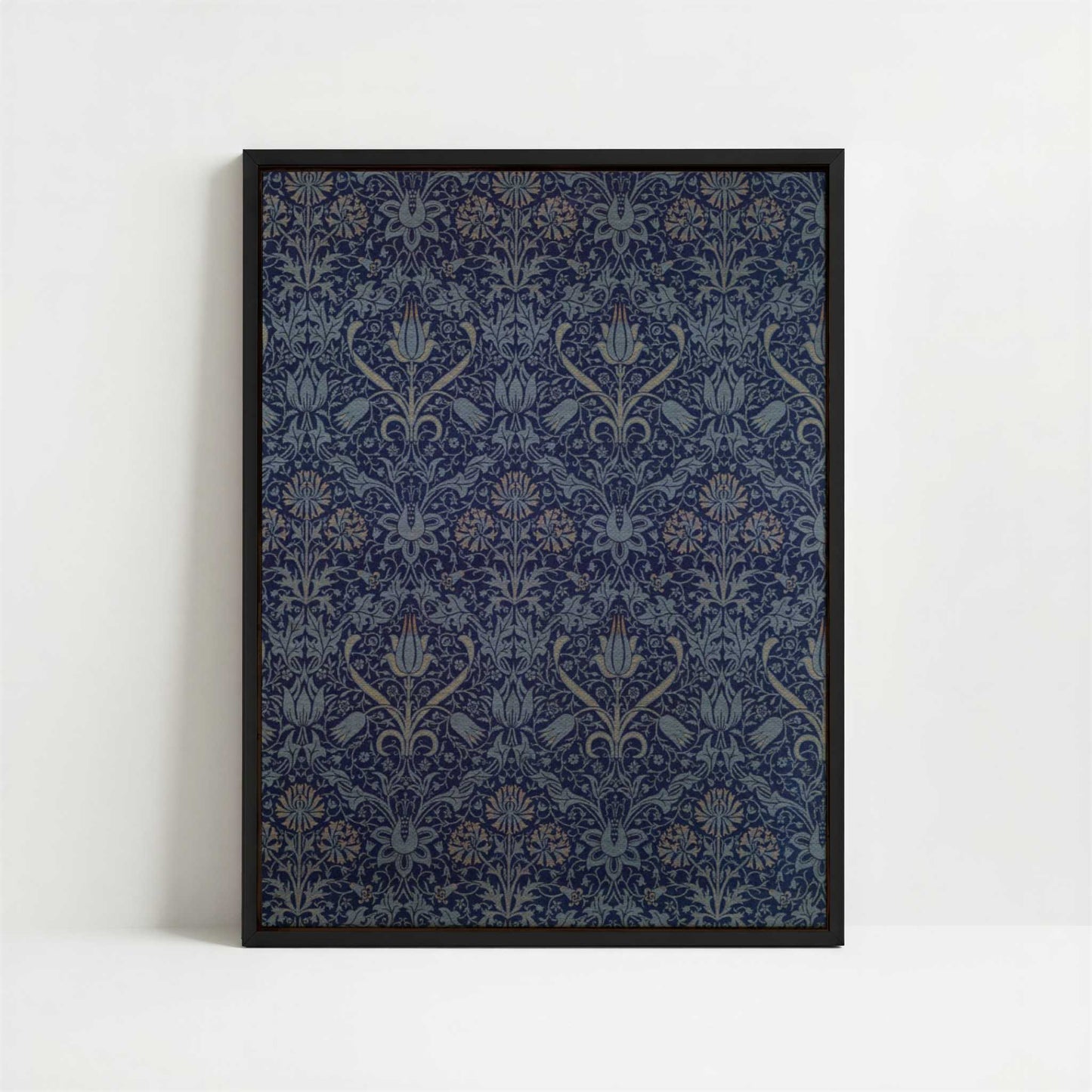 Framed Canvas - Framed canvas in black frame