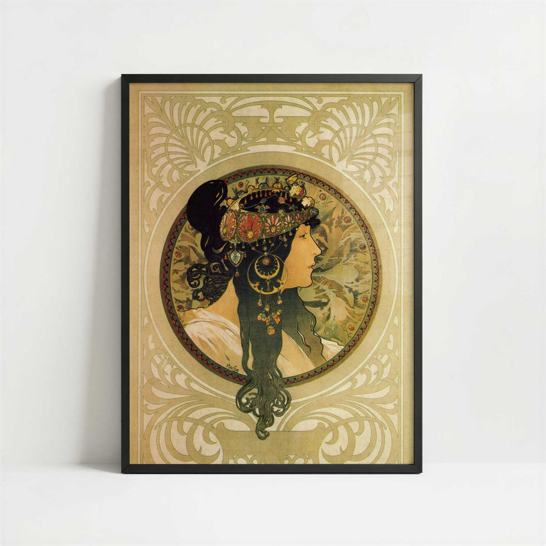 Brunette (1897) by Alphonse Mucha – Art Print - Art print in black frame
