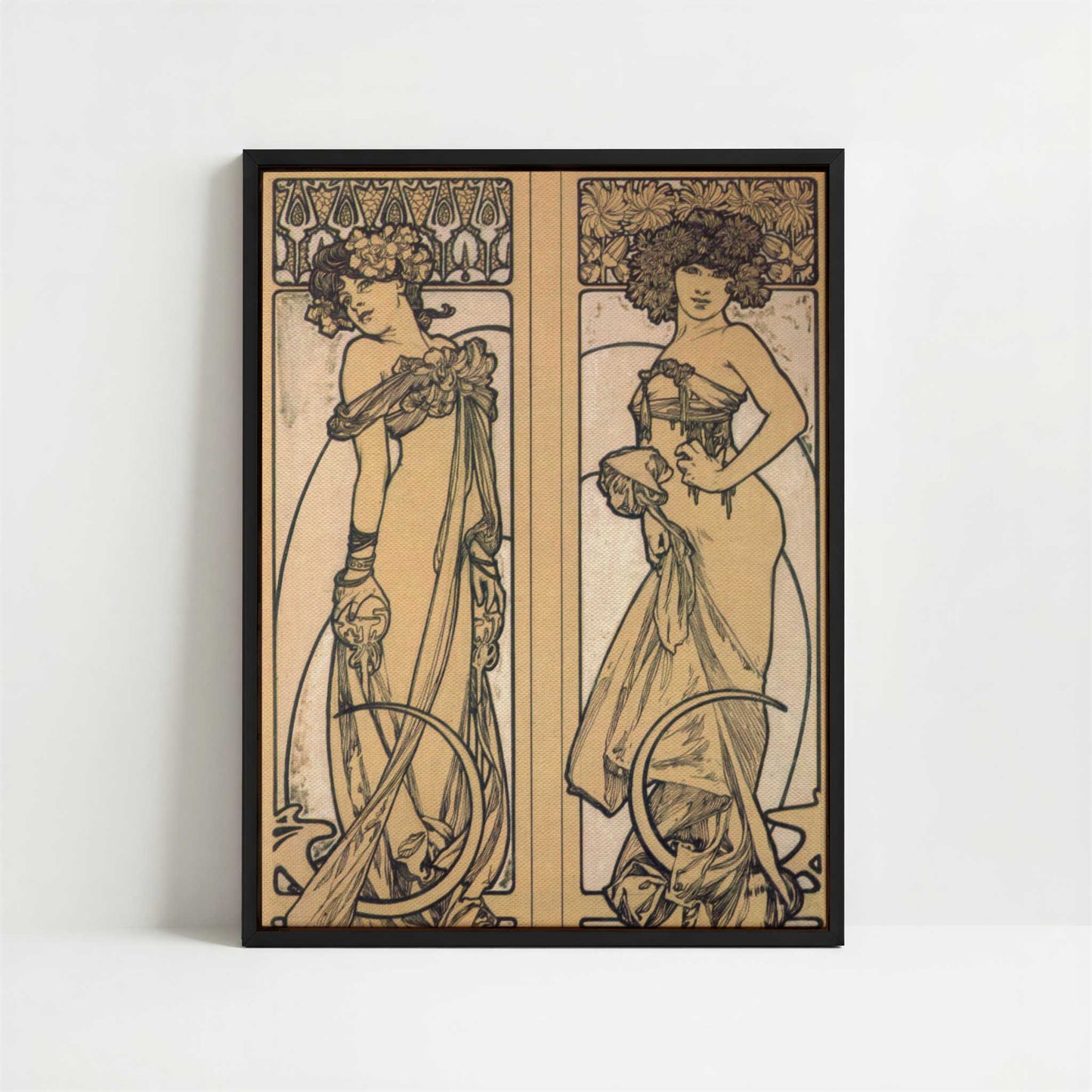 Framed Canvas - Framed canvas in black frame