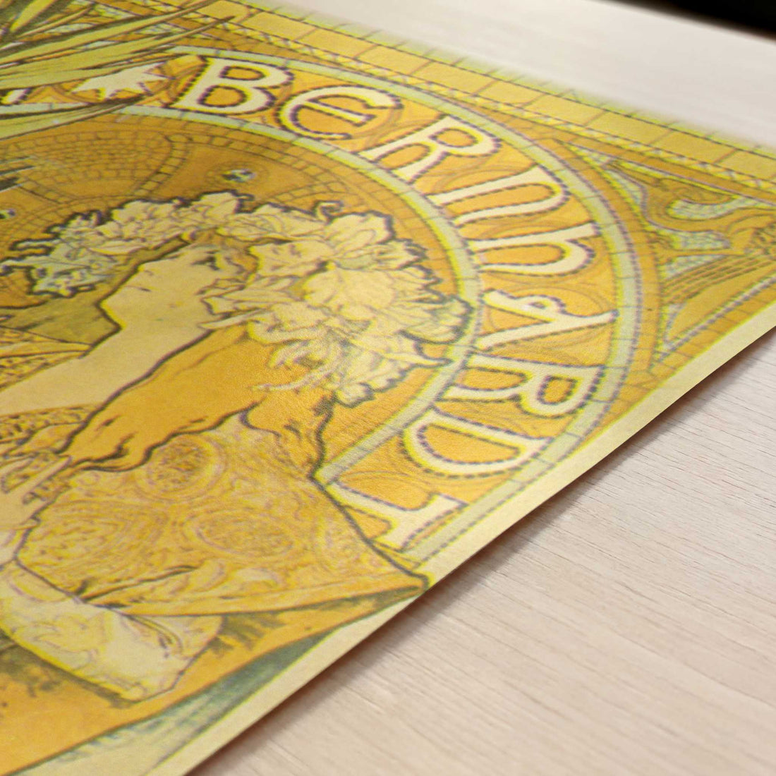 Gismonda (1894) by Alphonse Mucha – Art Print - Close-up detail of the art print