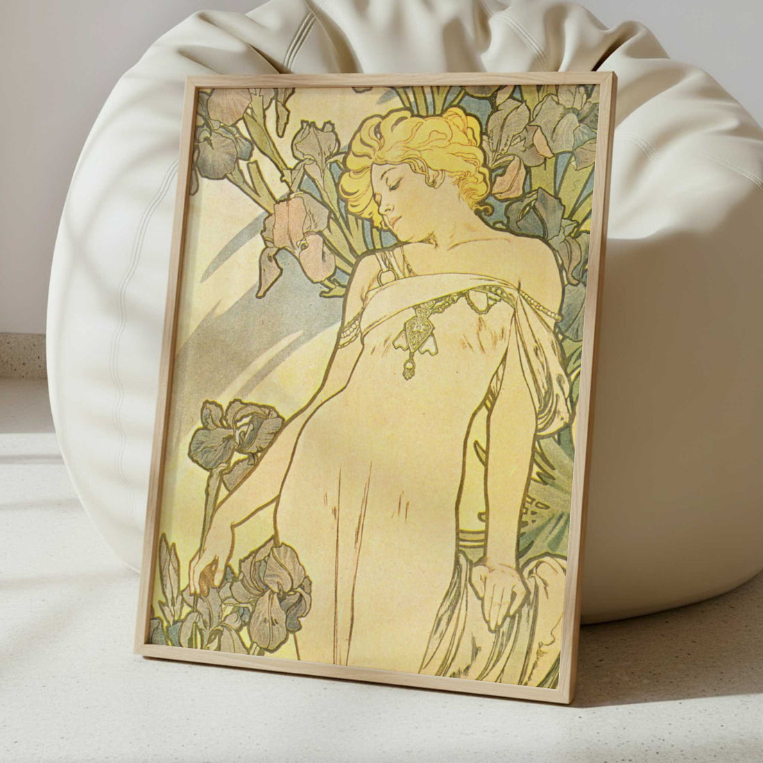 Iris (1897) by Alphonse Mucha – Art Print - Interior inspiration