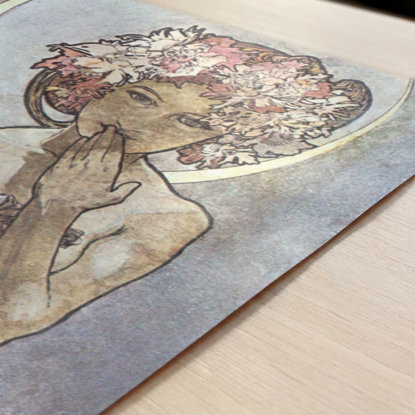 La Lune (1902) by Alphonse Mucha – Art Print - Close-up detail of the art print