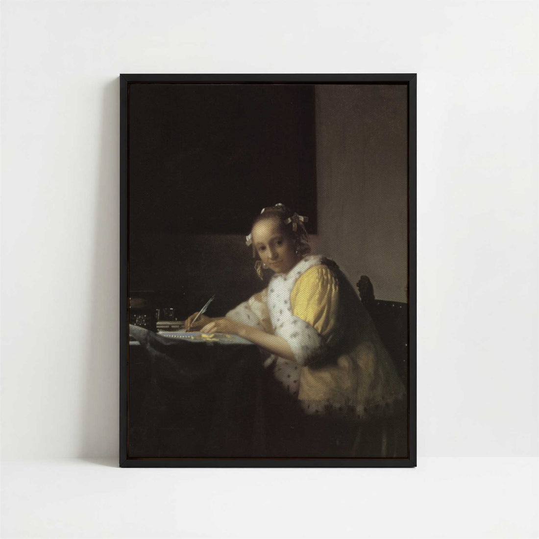Framed Canvas - Framed canvas in black frame