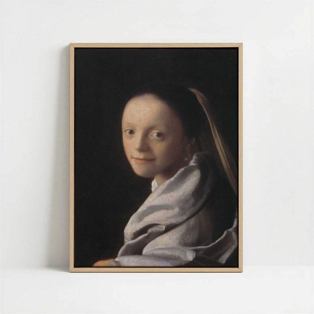 Framed Canvas - Framed canvas in oak color frame